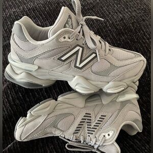 New Balance Women's Gray Sneakers 9060 castle rock size 7 or men’s 5.5